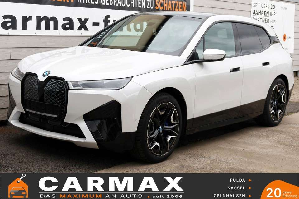 BMW iX - Imagem 12