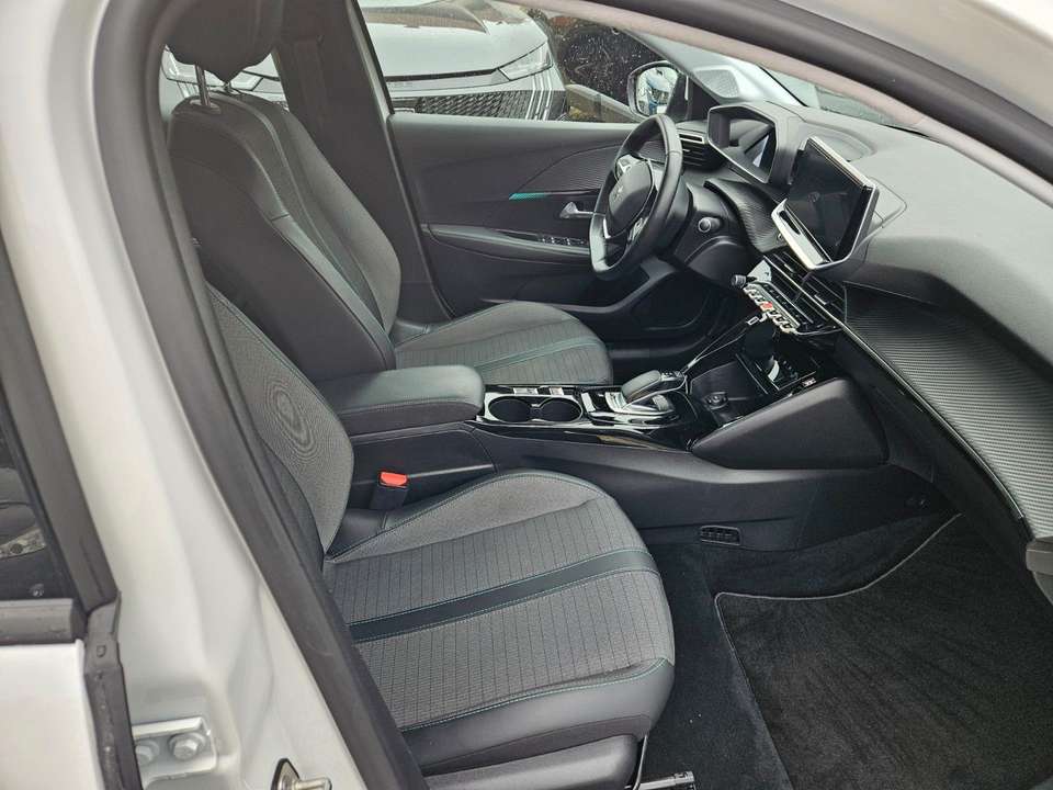 Peugeot 208 - Imagem 6