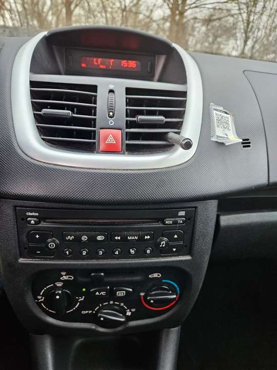 Peugeot 206 - Imagem 9
