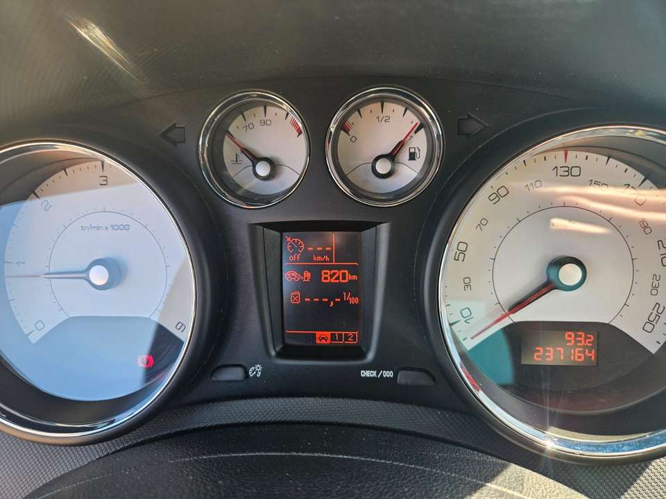 Peugeot 308 - Imagem 10