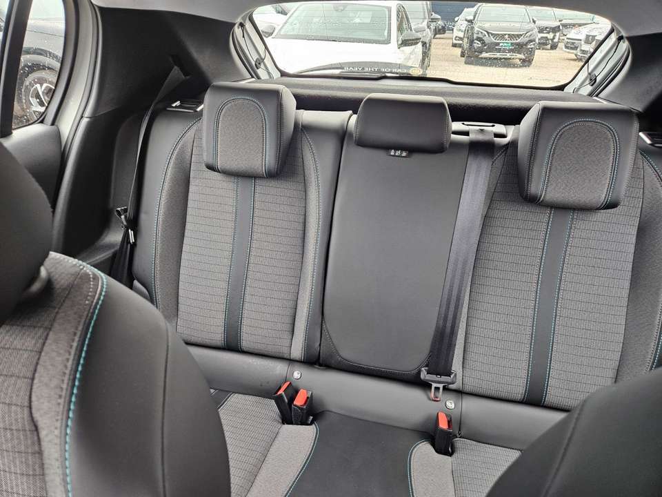 Peugeot 208 - Imagem 14