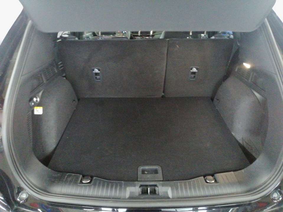 Ford Kuga - Imagem 8