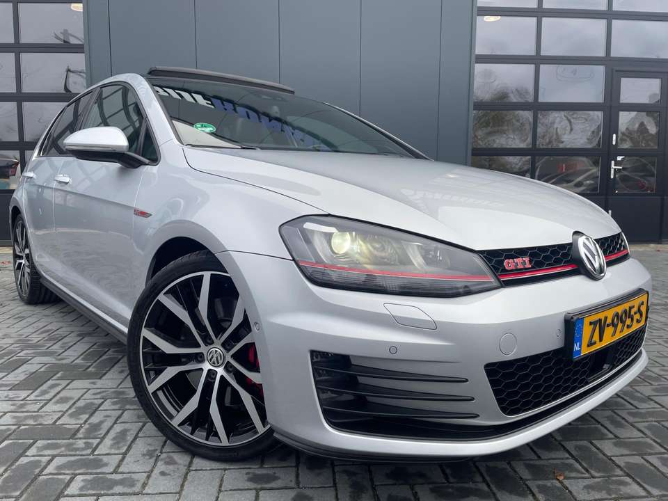 Volkswagen Golf GTI - Imagem 2