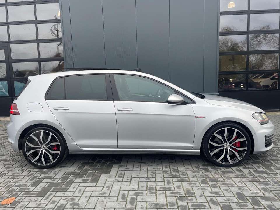 Volkswagen Golf GTI - Imagem 8