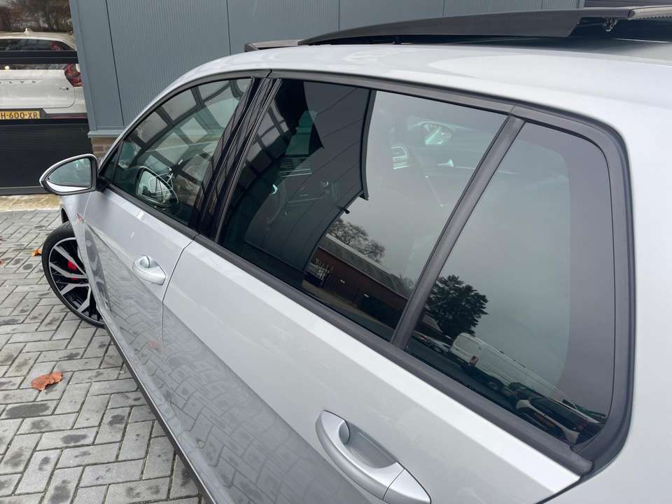 Volkswagen Golf GTI - Imagem 13