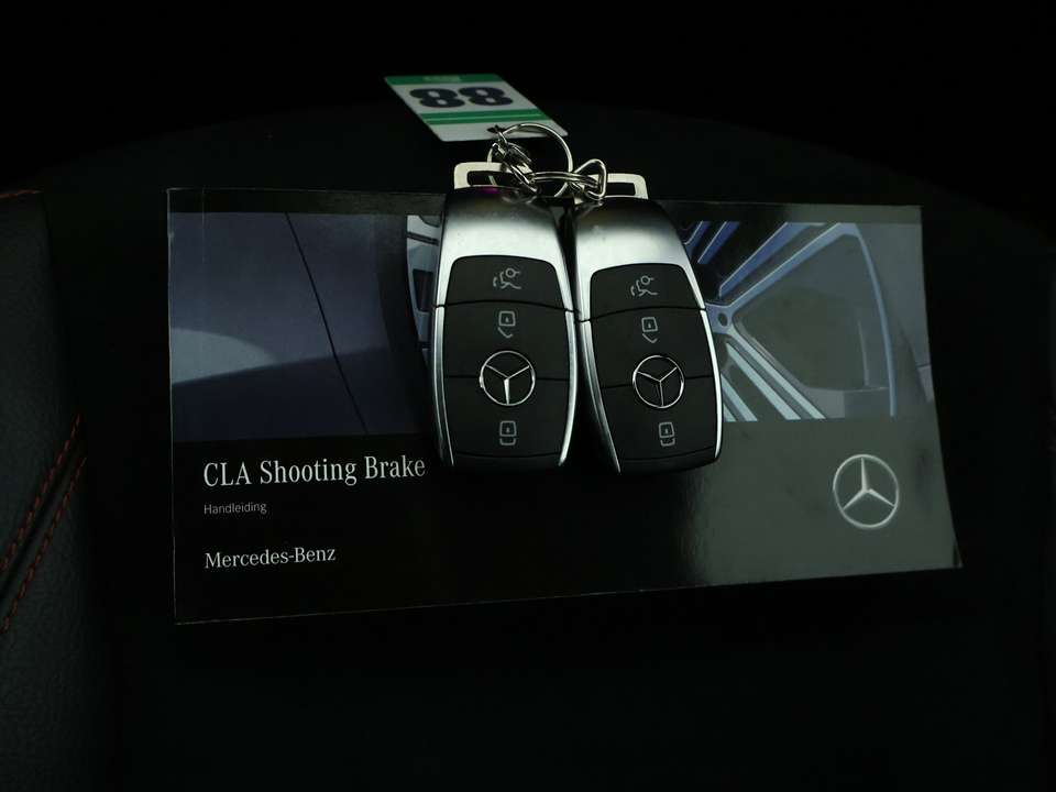 Mercedes-Benz CLA 180 - Imagem 10