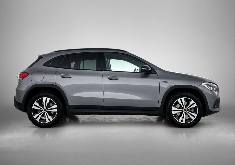Mercedes-Benz GLA 250 - Imagem 12