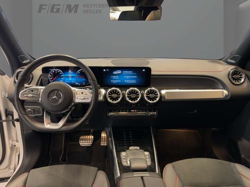 Mercedes-Benz EQB 250 - Imagem 9