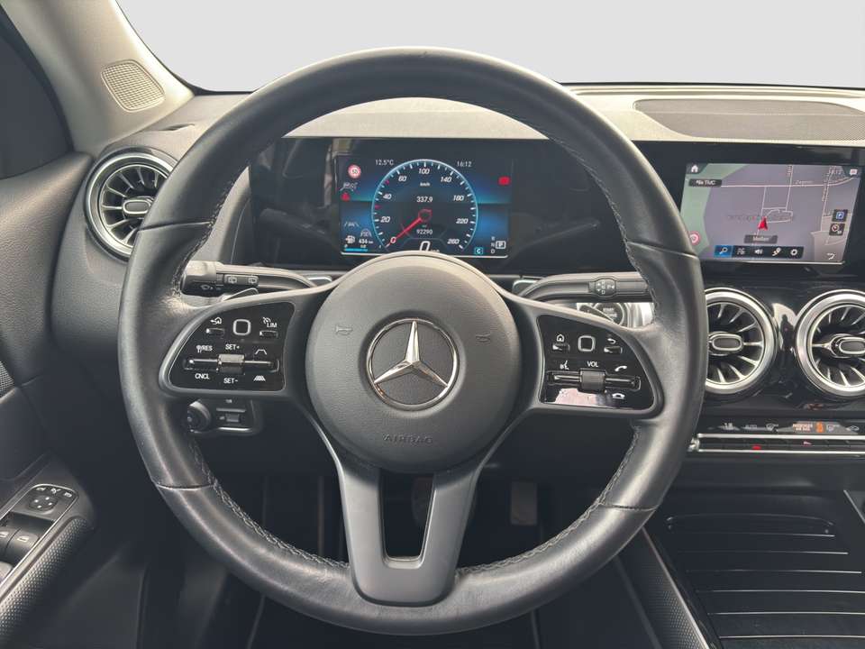 Mercedes-Benz GLB 220 - Imagem 10