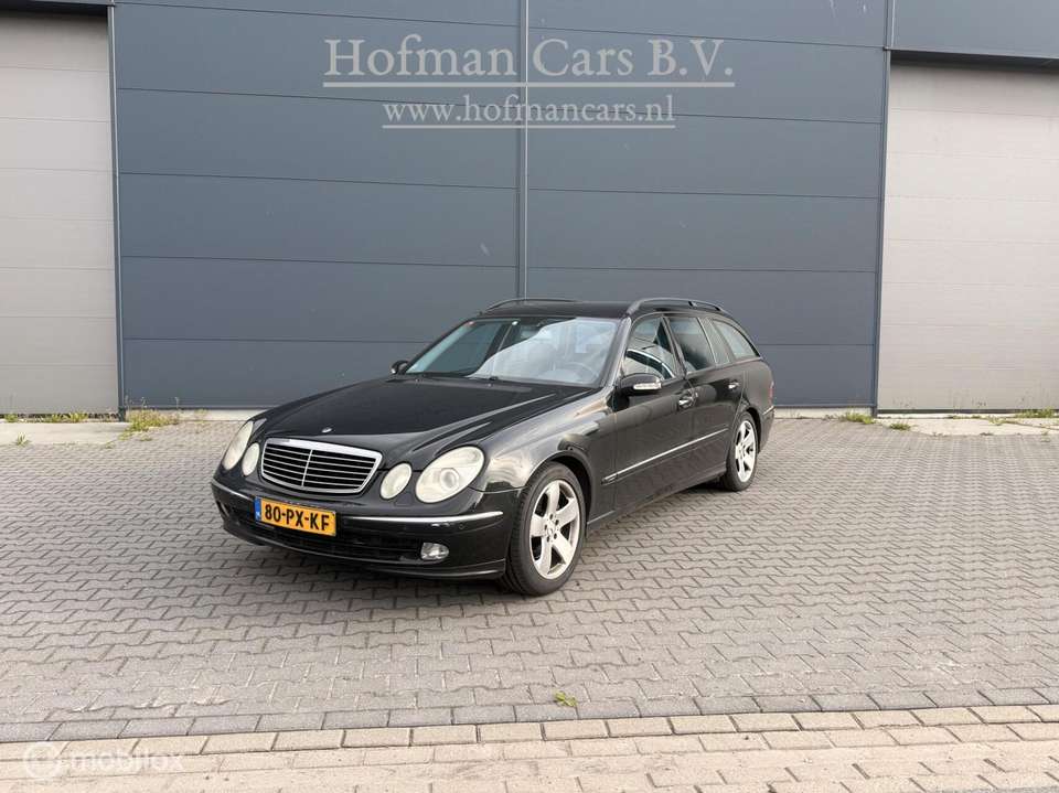 Mercedes-Benz E 320 - Imagem 1