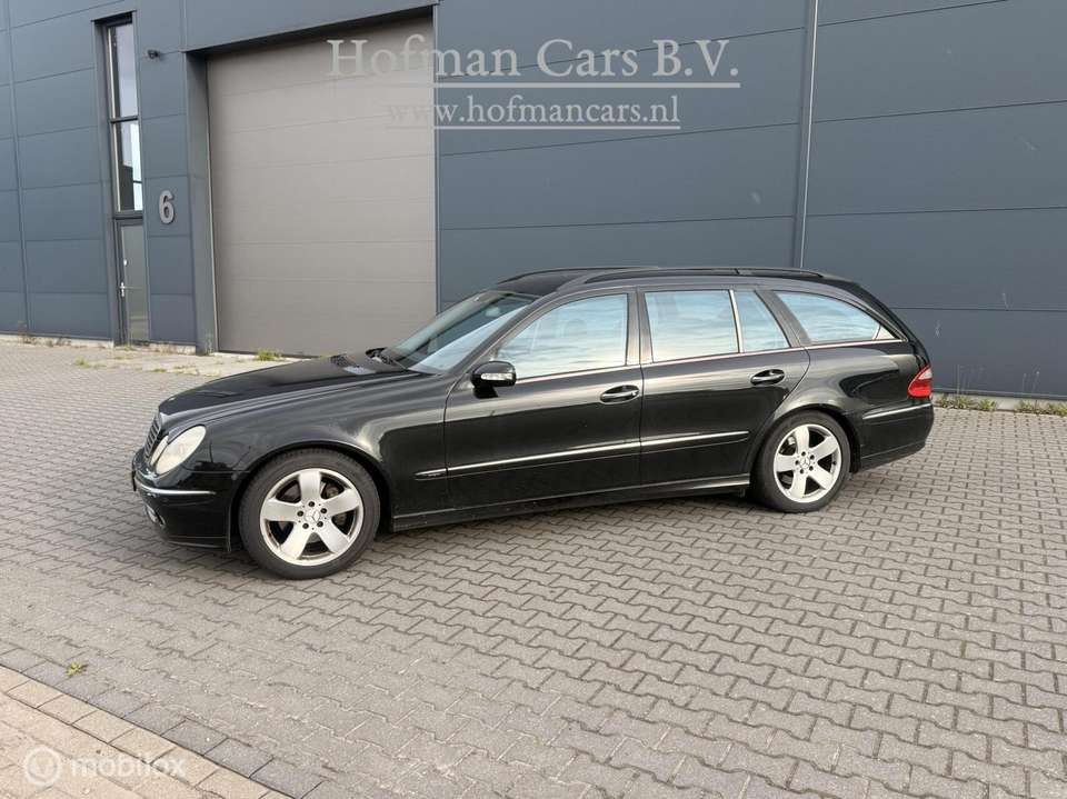 Mercedes-Benz E 320 - Imagem 2