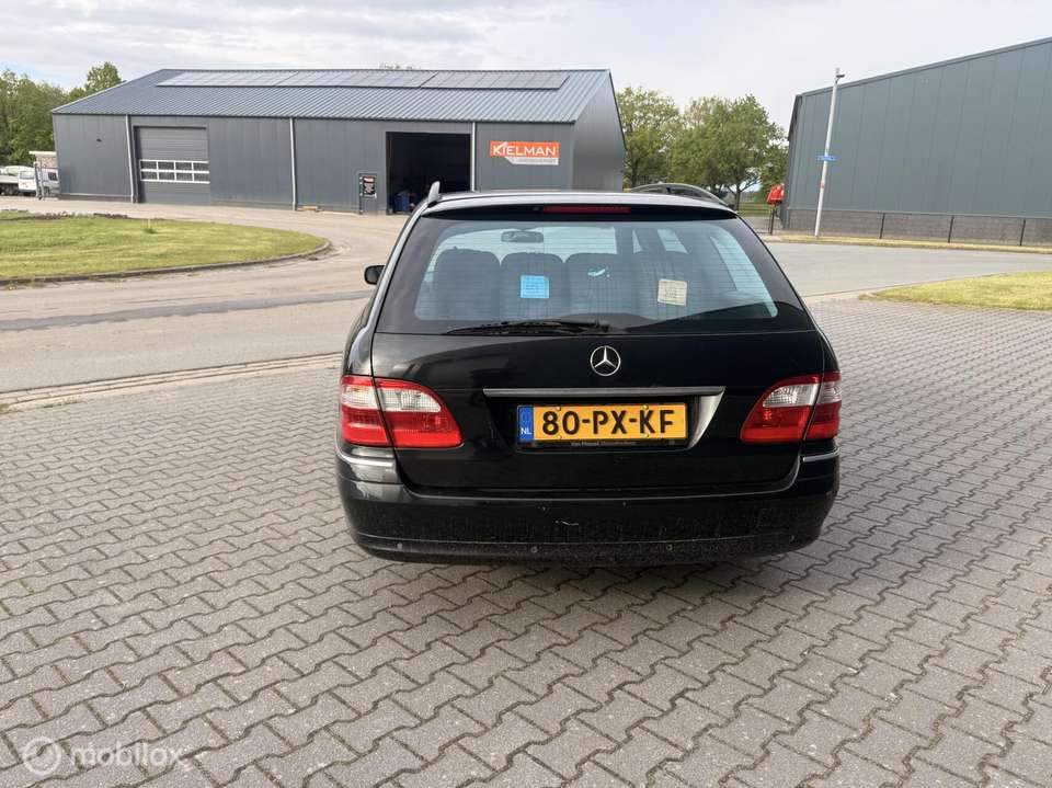 Mercedes-Benz E 320 - Imagem 7