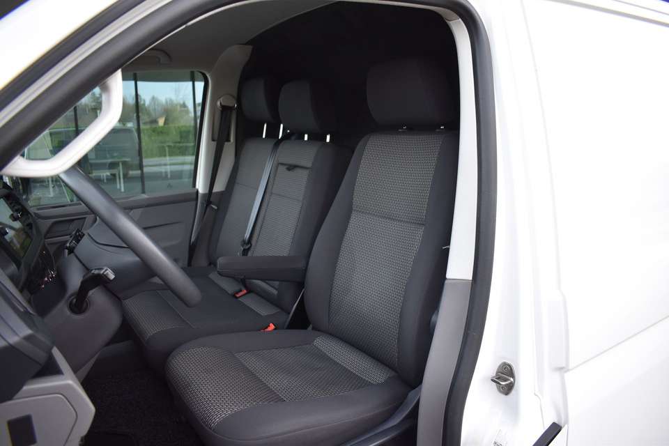 Volkswagen T6.1 Transporter - Imagem 13