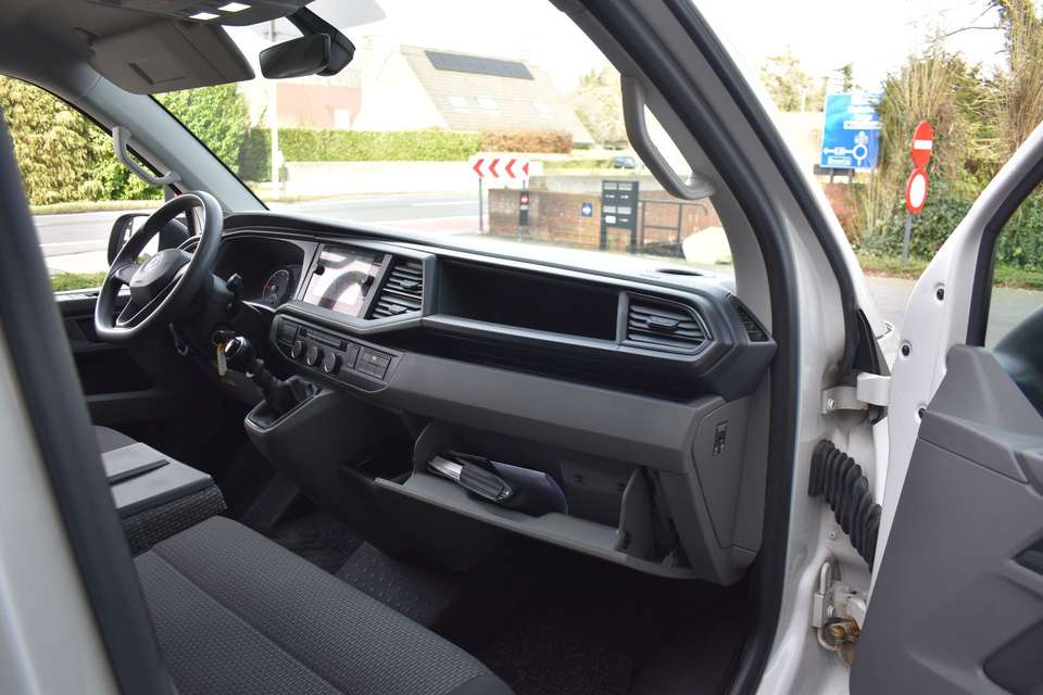 Volkswagen T6.1 Transporter - Imagem 14