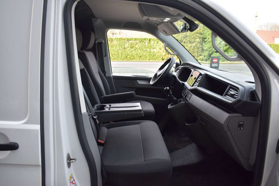 Volkswagen T6.1 Transporter - Imagem 15