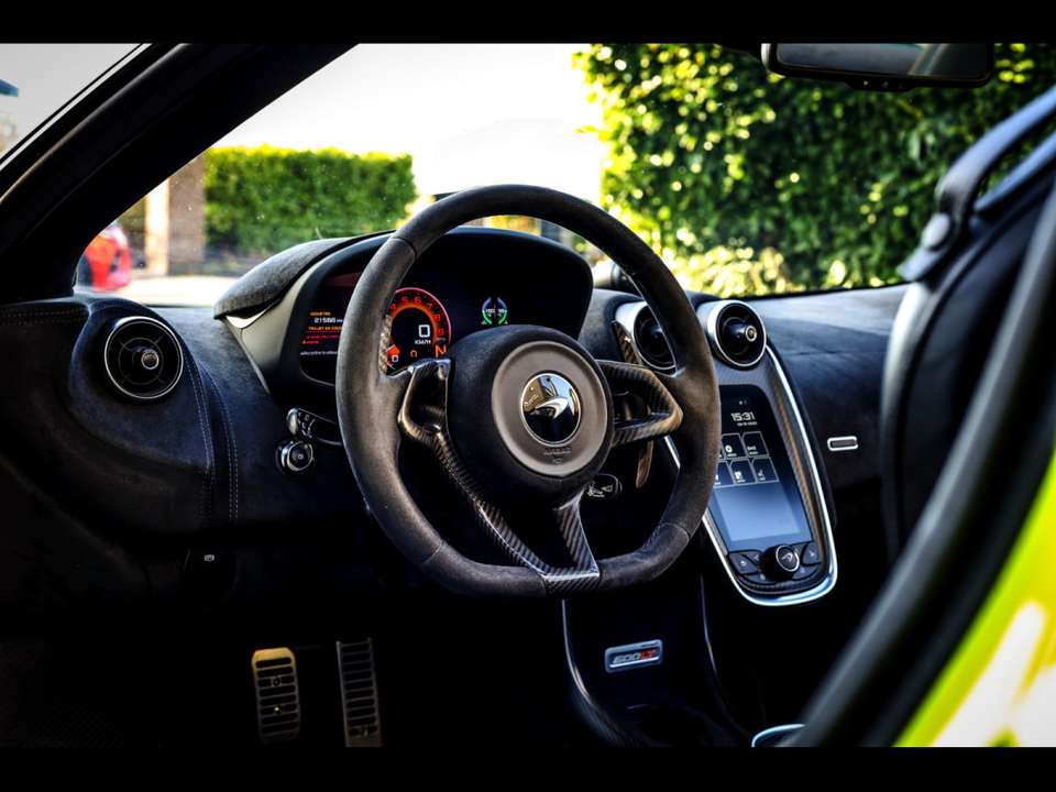 Car picture 9