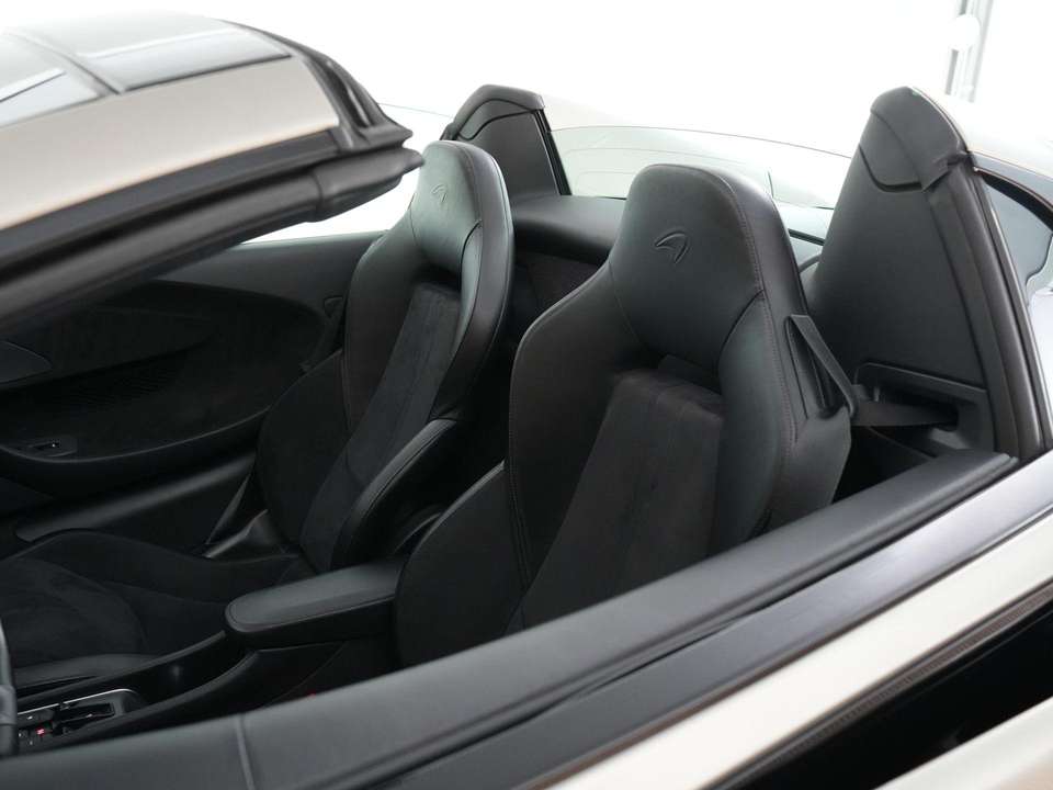 Car picture 11