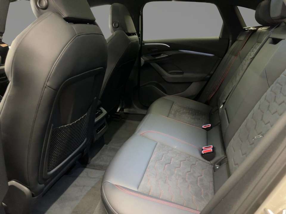 Audi A6 e-tron - Imagem 12