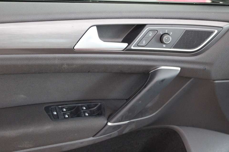 Car picture 11