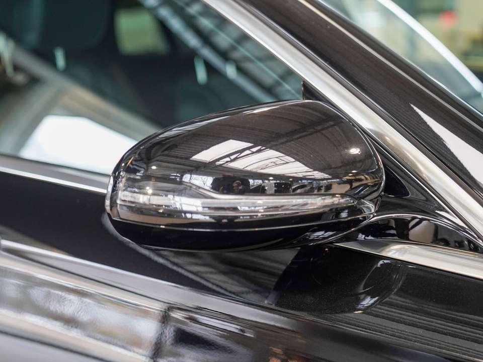 Mercedes-Benz E 200 - Imagem 2