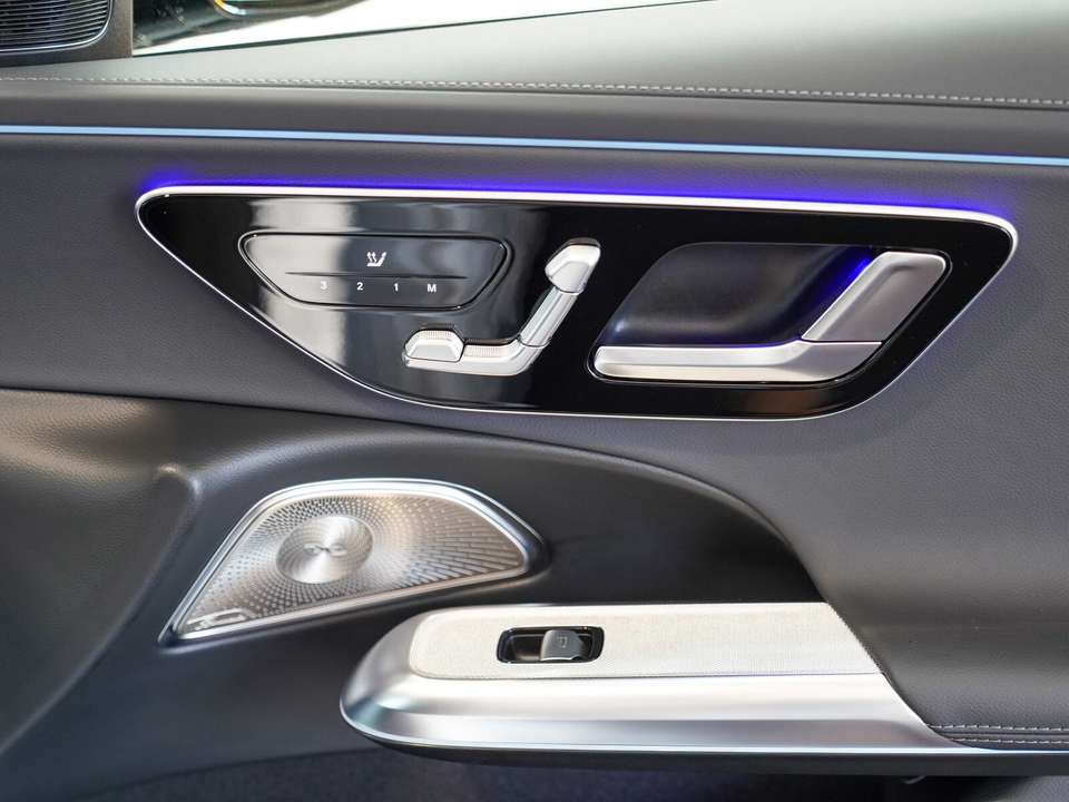 Mercedes-Benz E 450 - Imagem 6