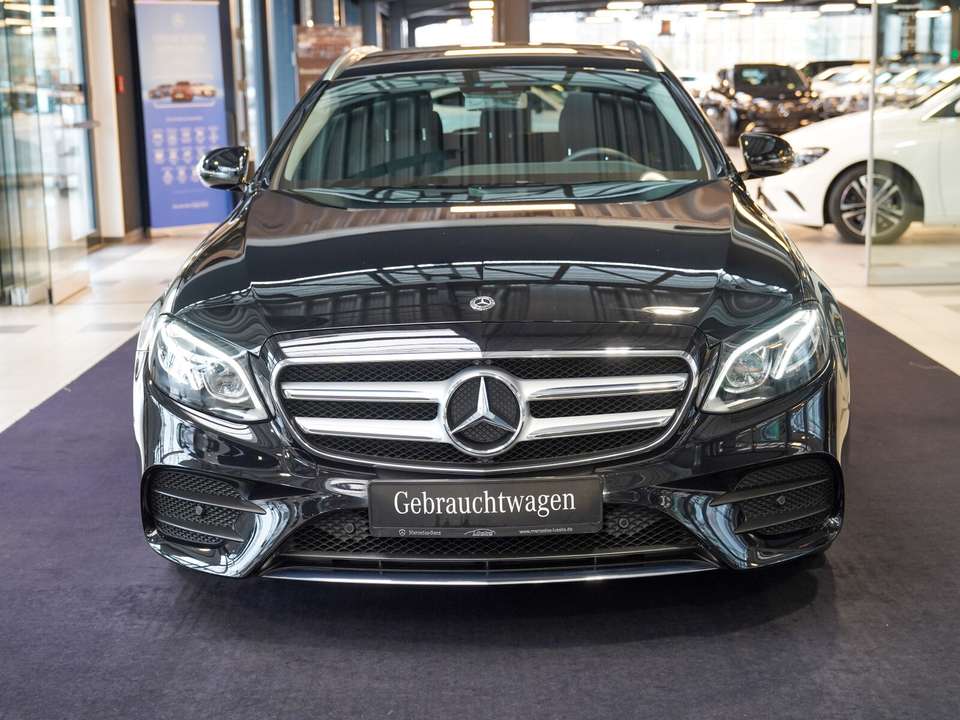 Mercedes-Benz E 200 - Imagem 8