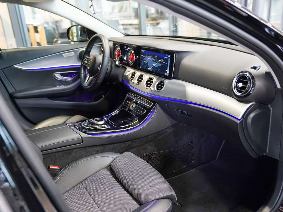 Mercedes-Benz E 200 - Imagem 11