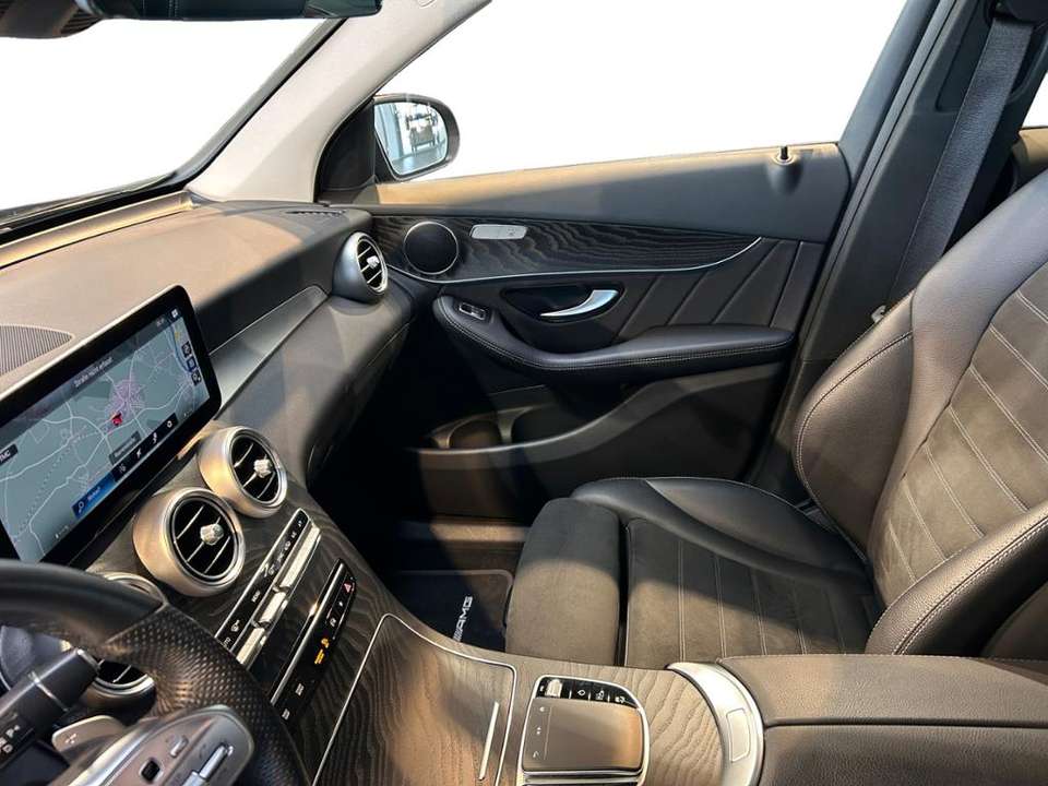 Mercedes-Benz GLC 300 - Imagem 8