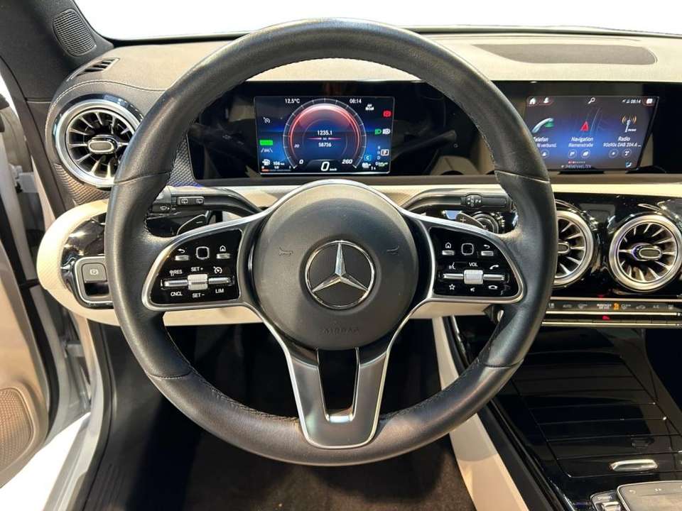 Car picture 11