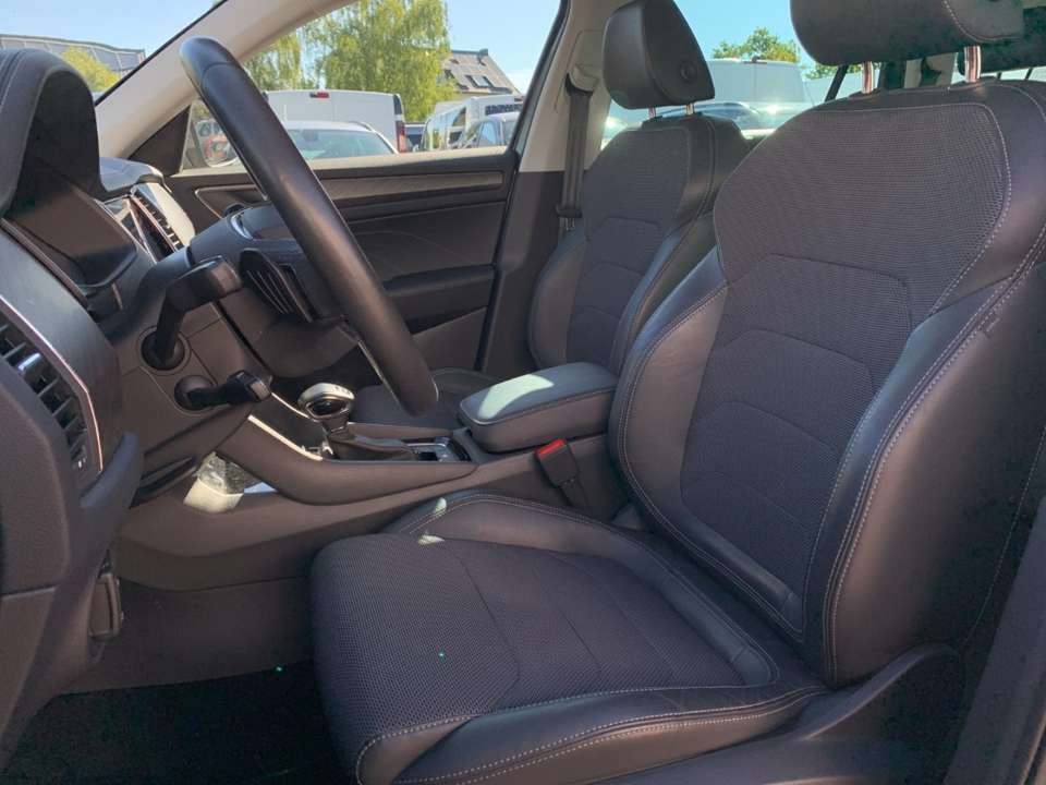 Car picture 9