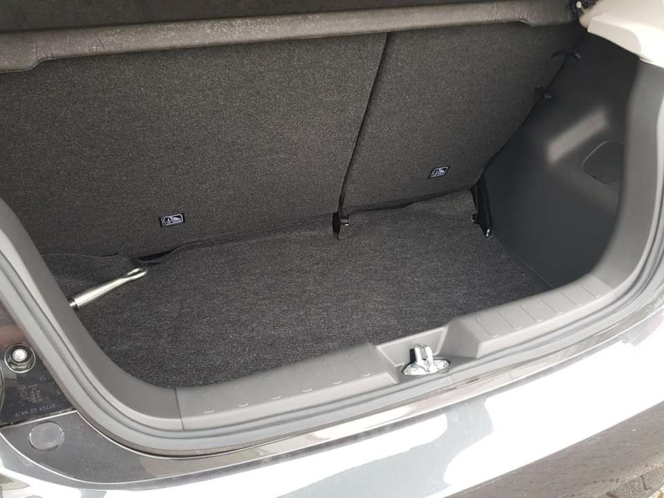 Mitsubishi Space Star - Imagem 11