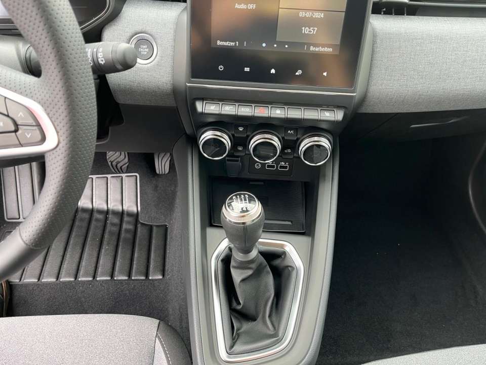 Mitsubishi Colt - Imagem 14
