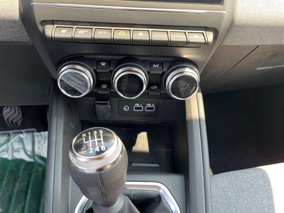 Mitsubishi Colt - Imagem 15