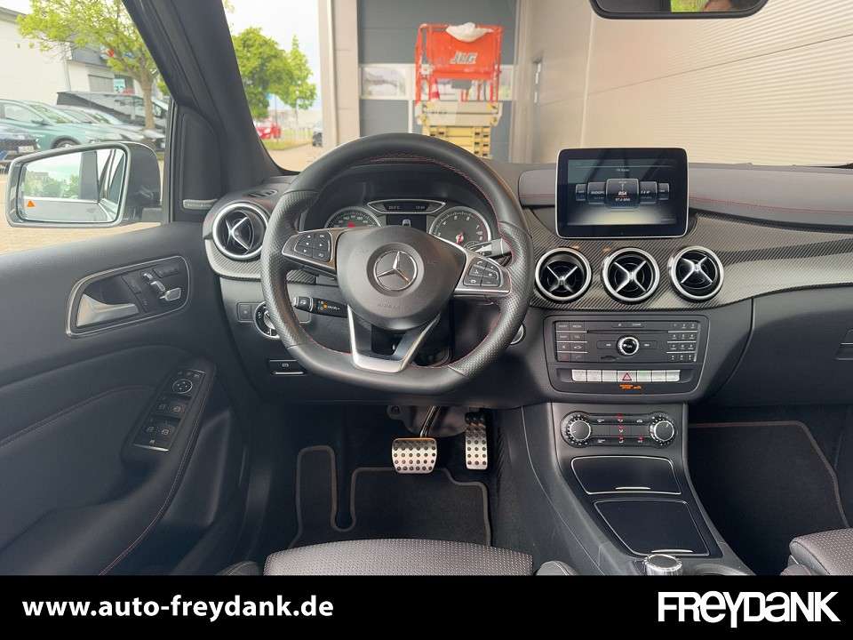 Mercedes-Benz B 250 - Imagem 15