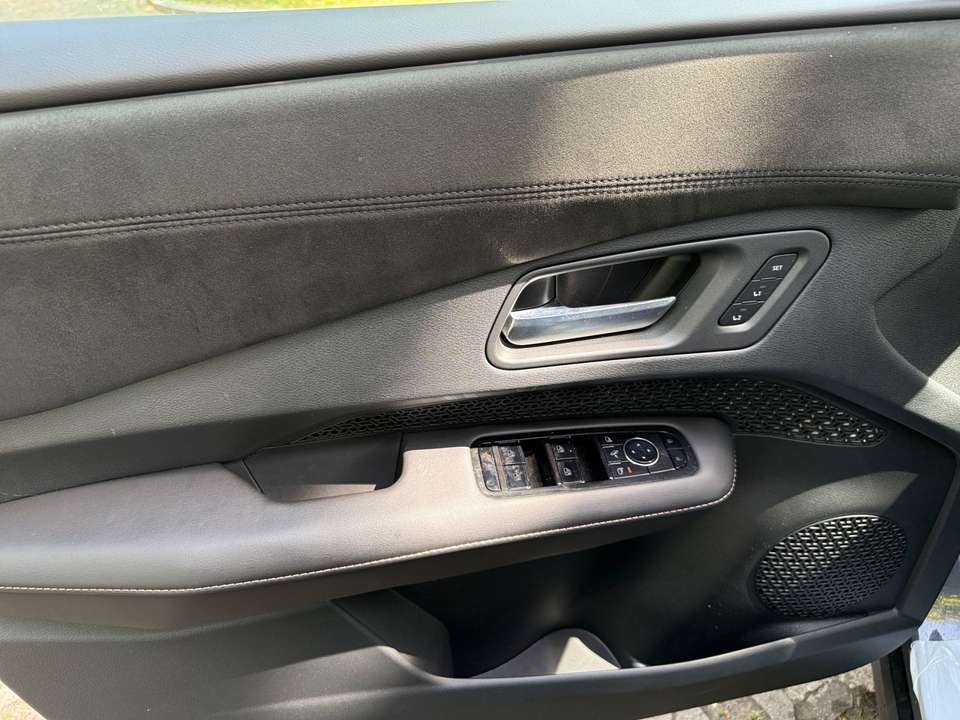 Car picture 14