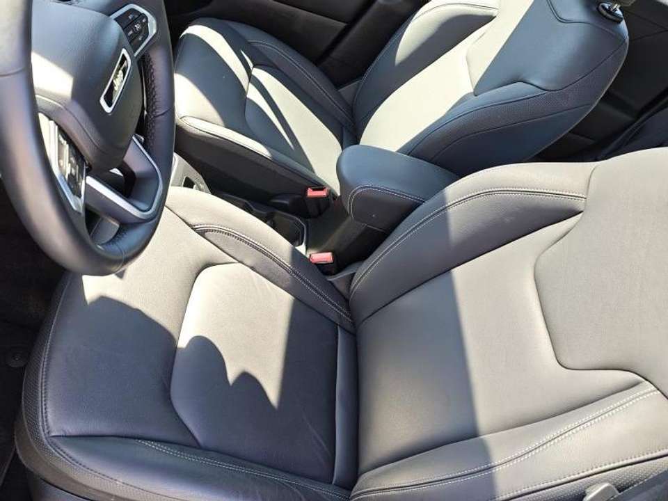 Car picture 9