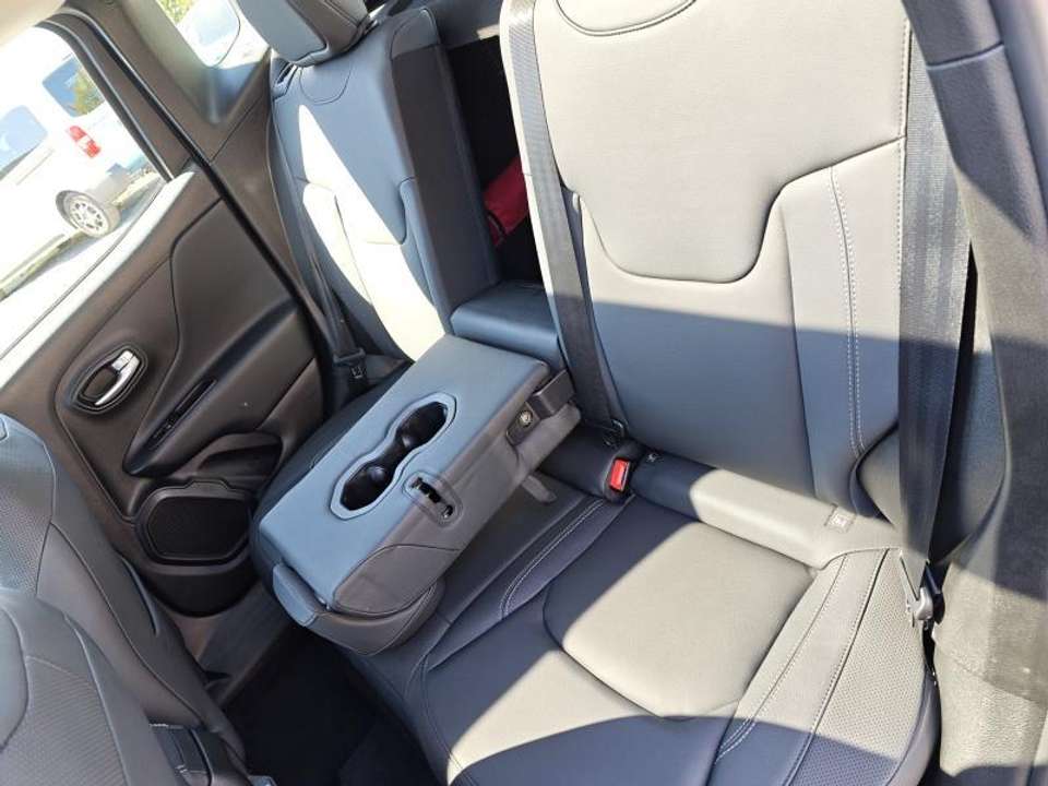 Car picture 11