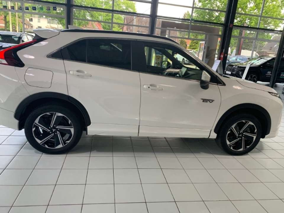 Mitsubishi Eclipse Cross - Imagem 4