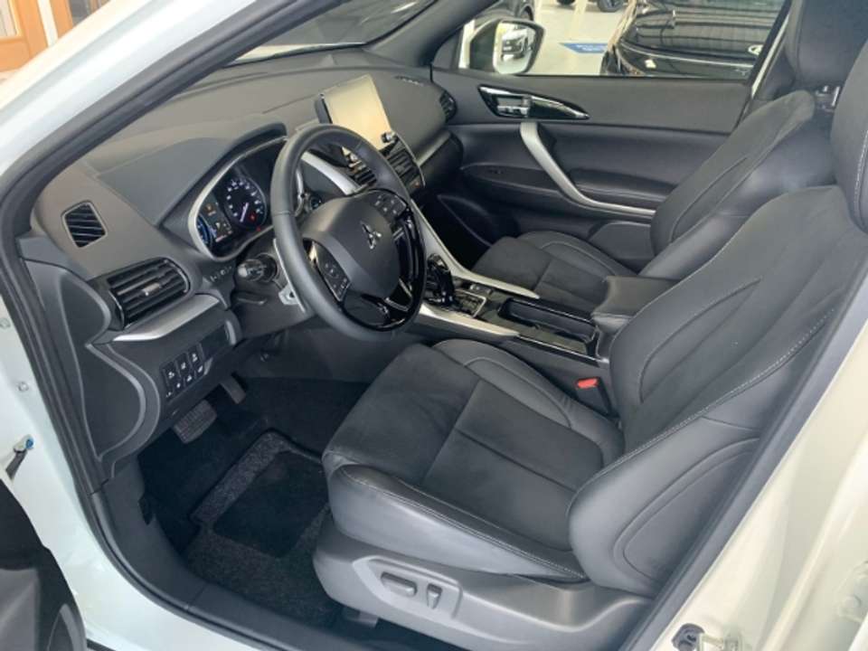 Mitsubishi Eclipse Cross - Imagem 8