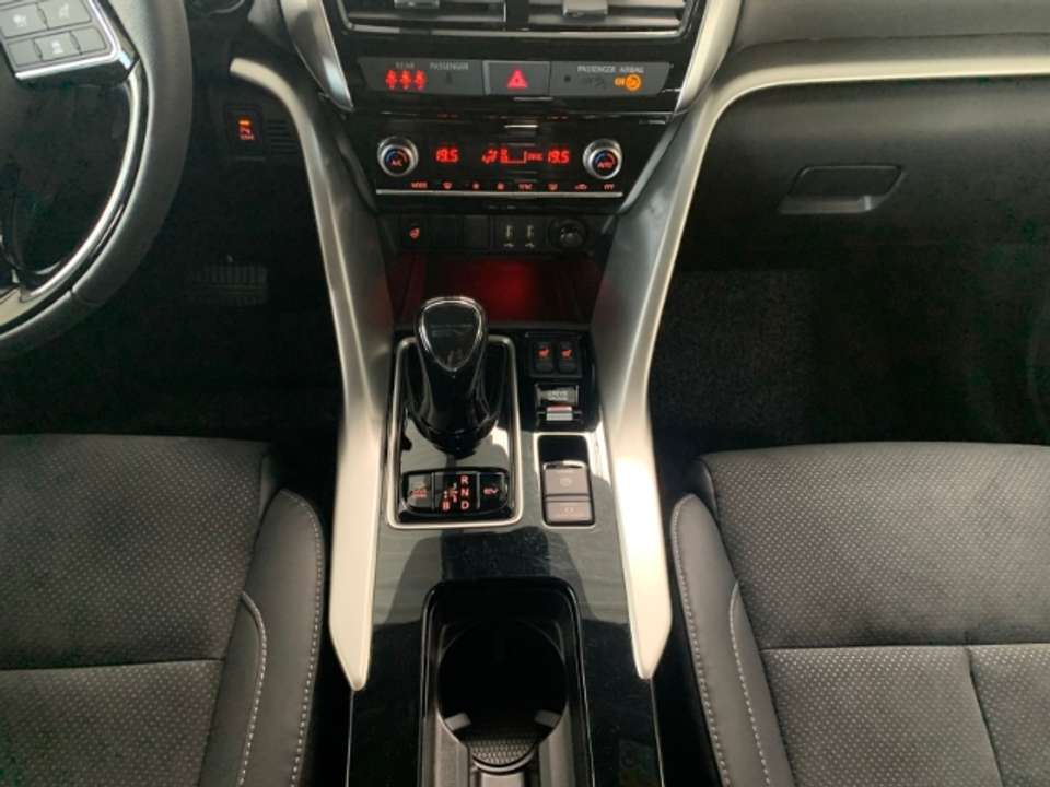 Mitsubishi Eclipse Cross - Imagem 14
