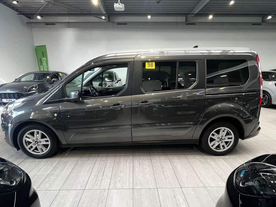 Ford Tourneo Connect - Imagem 4