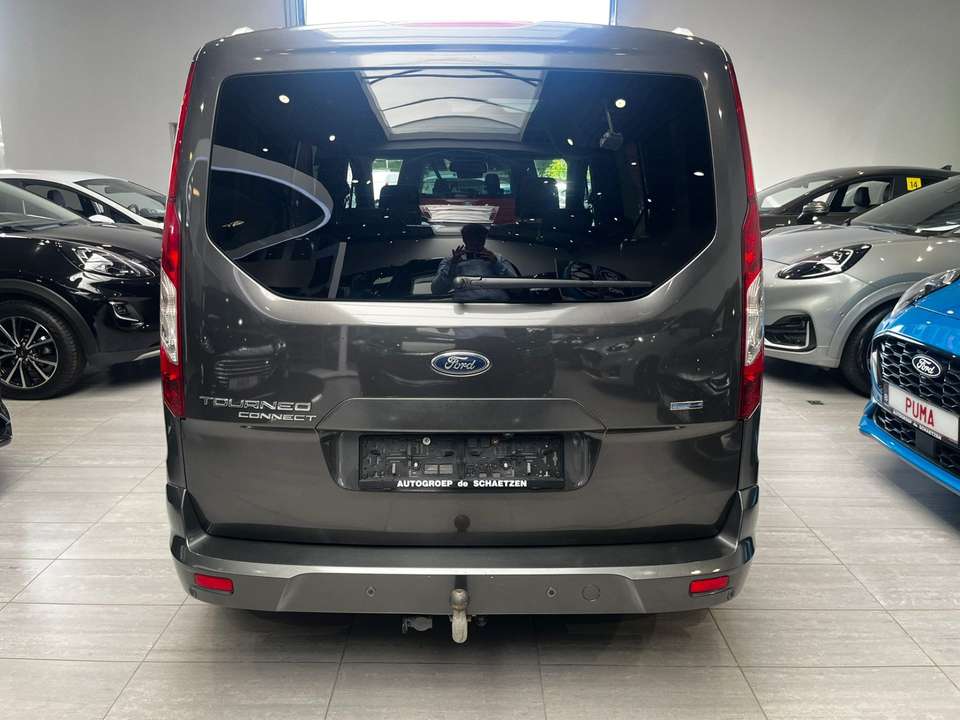 Ford Tourneo Connect - Imagem 6