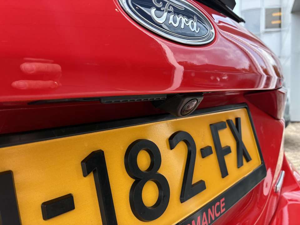 Ford Fiesta - Imagem 8