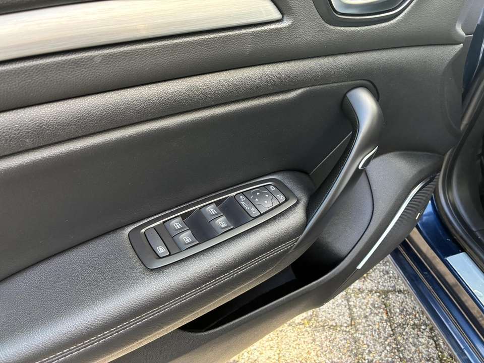 Car picture 10