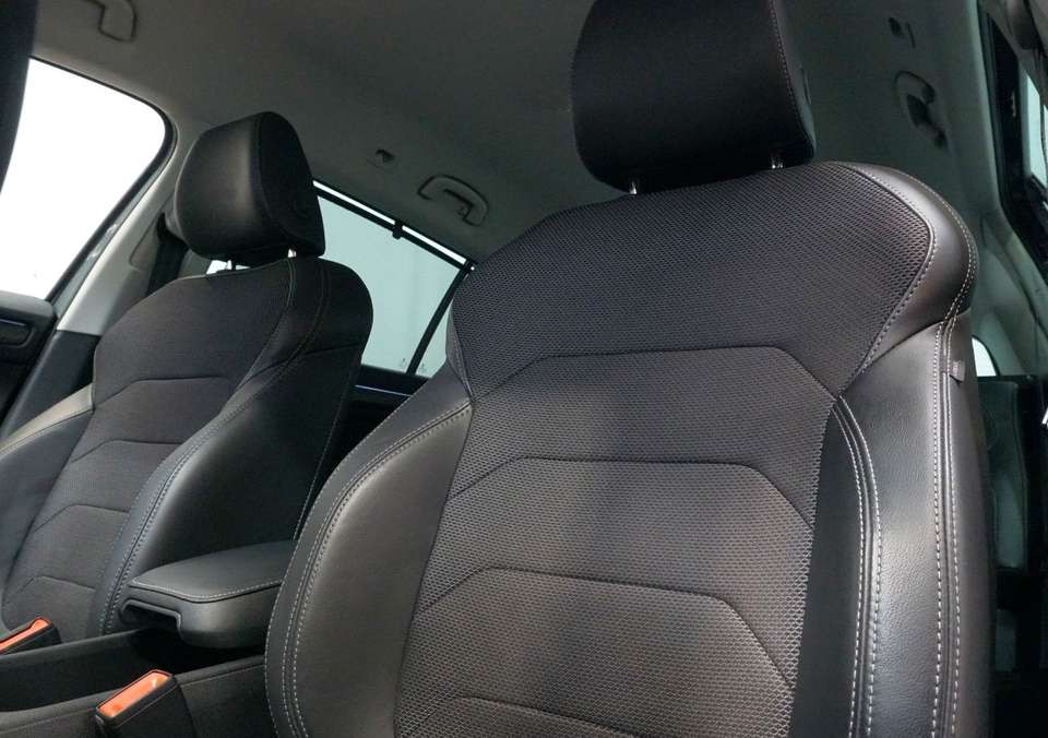 Car picture 11