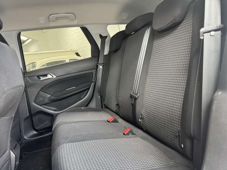 Car picture 9