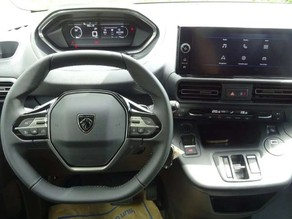 Car picture 9