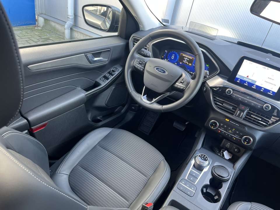 Ford Kuga - Imagem 15