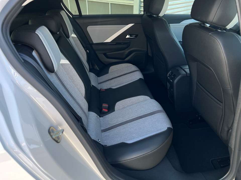 Opel Astra - Imagem 8