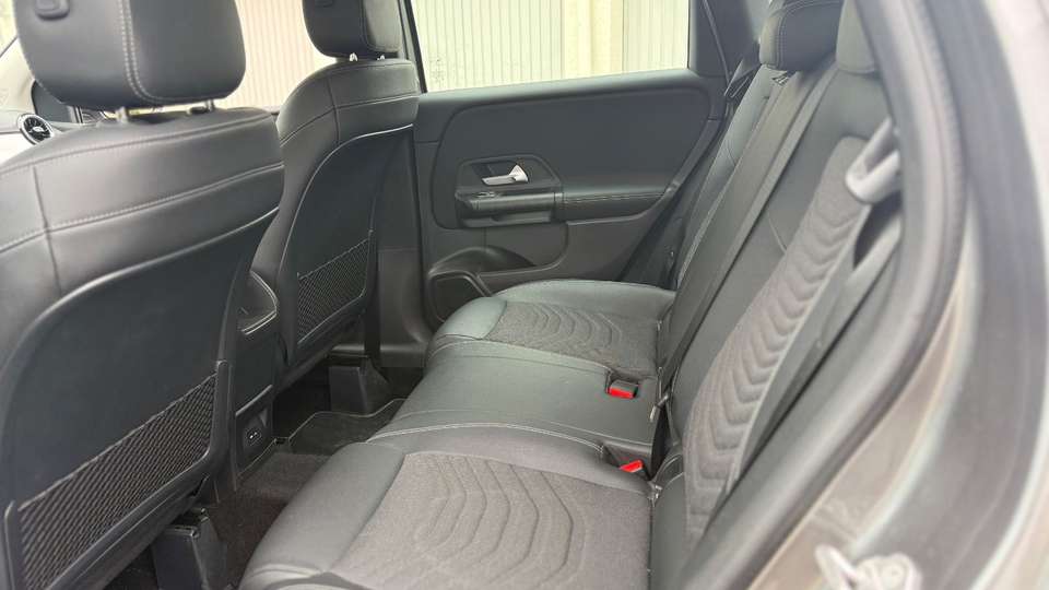 Mercedes-Benz B 180 - Imagem 8